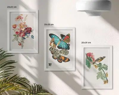 Galerie de perete cu flori, fluturi și o pasăre în nuanțe pastelate