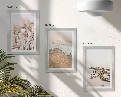 Galerie de perete cu valuri de iarbă pe plajă și pietre de litoral în stil boho