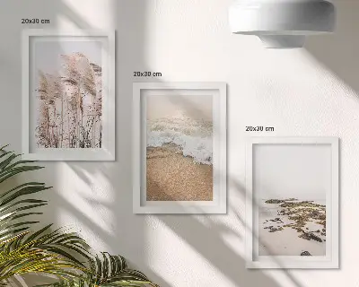 Galerie de perete cu valuri de iarbă pe plajă și pietre de litoral în stil boho