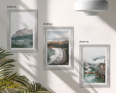 Set 3 tablouri Peisaje montane cu o plajă și o casă din lemn