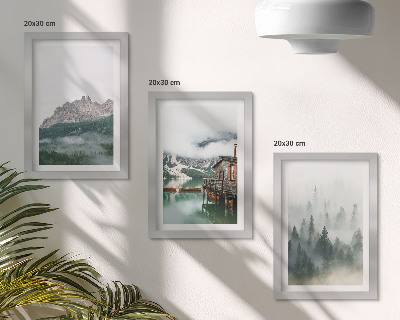 Galerie de perete Munți, lac, cabană și ceață în pădure