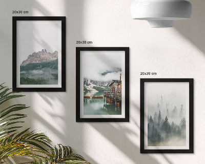 Galerie de perete Munți, lac, cabană și ceață în pădure