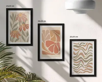 Galerie de perete cu flori pastelate și modele abstracte