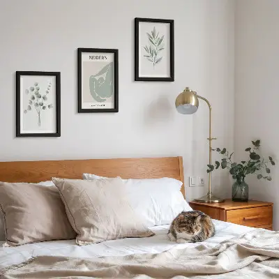 Set de 3 tablouri cu motive vegetale în nuanțe delicate de verde