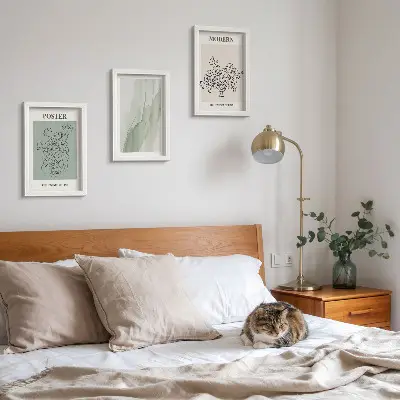 Set de 3 tablouri cu flori în vază în stil modern și minimalist