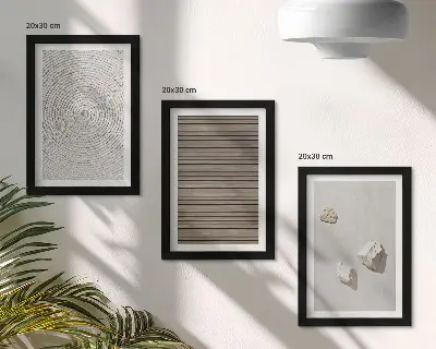 Galerie de perete cu texturi naturale de lemn, pietre și frânghie