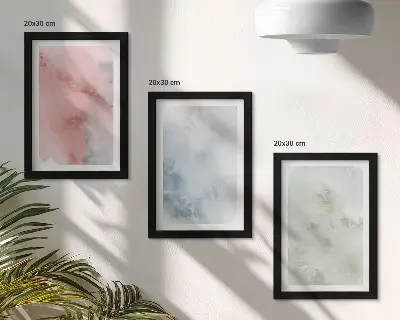 Galerie de perete cu acuarele colorate și structuri pastelate pe pânză