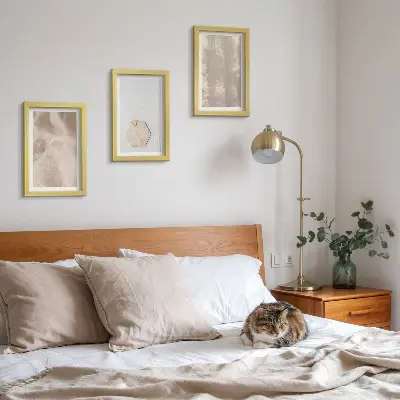 Galerie de perete cu texturi subtile în stil boho natural