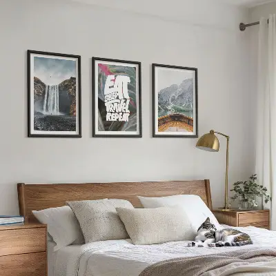Set tablouri decorative cu peisaj montan cu cascadă și barcă