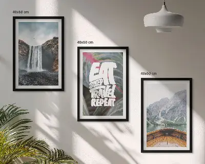 Set tablouri decorative cu peisaj montan cu cascadă și barcă