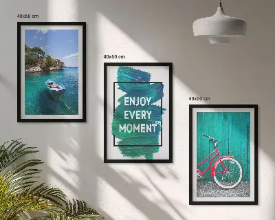 Set tablouri pentru dormitor cu tematică marină reprezentând o barcă și biciclete
