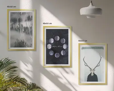 Set tablouri decorative cu peisaj forestier, ceață și craniu de cerb