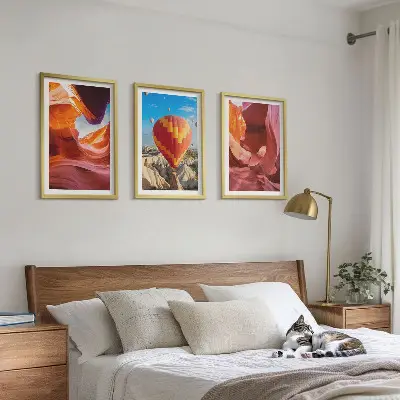 Set tablouri pentru dormitor cu tema Cheile deșertului cu balonul