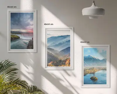 Set tablouri decorative cu peisaje montane și cascade