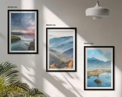 Set tablouri decorative cu peisaje montane și cascade