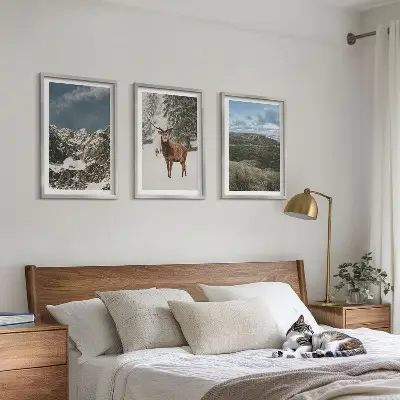 Set tablouri pentru dormitor peisaj forestier cu cerbi și zăpadă în munți