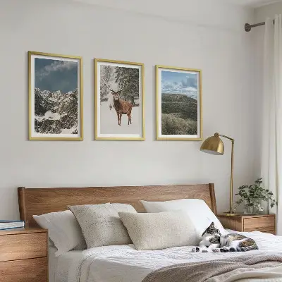 Set tablouri pentru dormitor peisaj forestier cu cerbi și zăpadă în munți