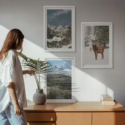 Set tablouri pentru dormitor peisaj forestier cu cerbi și zăpadă în munți