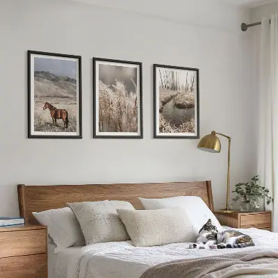 Set tablouri decorative peisaj cu cai, iarbă și pârâu