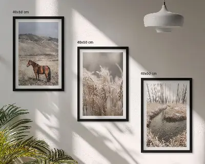 Set tablouri decorative peisaj cu cai, iarbă și pârâu