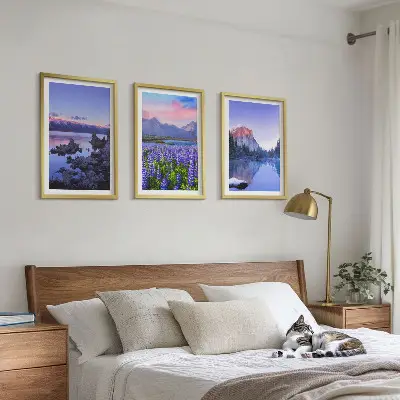 Set de tablouri pentru dormitor cu peisaje de munți, apă și cer