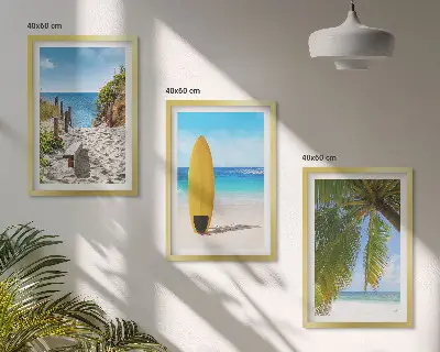 Set de tablouri decorative cu peisaj de vacanță cu plajă, valuri și palmieri