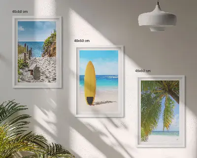 Set de tablouri decorative cu peisaj de vacanță cu plajă, valuri și palmieri