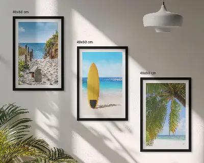 Set de tablouri decorative cu peisaj de vacanță cu plajă, valuri și palmieri
