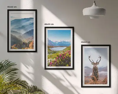 Set de tablouri pentru dormitor cu cerbi la un lac de munte în natură