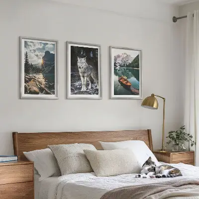 Set de tablouri decorative cu munți, lacuri și lupi în natură