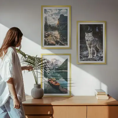 Set de tablouri decorative cu munți, lacuri și lupi în natură
