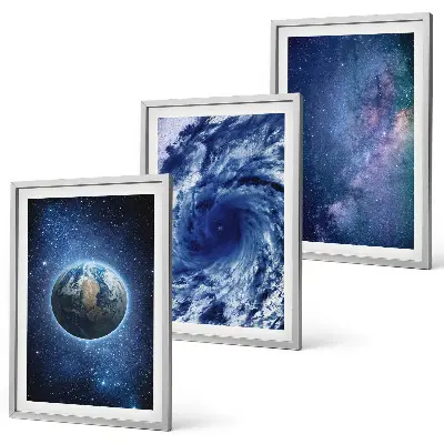 Set de tablouri decorative cu reprezentarea galaxiei furtunii spațiale a Pământului