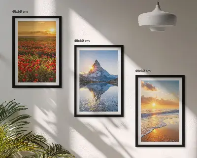 Set tablouri decorative peisaje cu munți și mare în vest