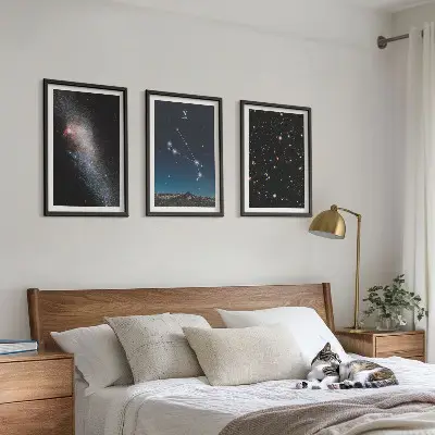 Set tablouri pentru dormitor cu peisaje cosmice ale galaxiilor