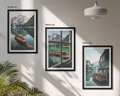 Set tablouri pentru dormitor cu peisaj de casă și bărci pe lacul de munte