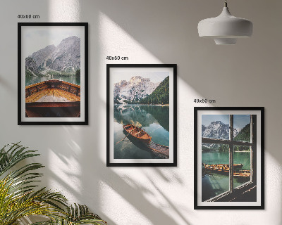 Set tablouri decorative Fereastra bărcilor la lac de munte