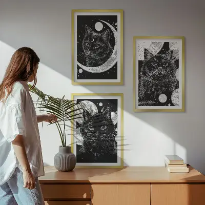 Set tablouri decorative pisici negre în spațiul lunar