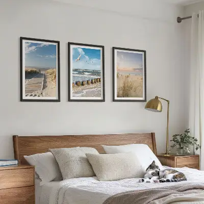 Set de tablouri decorative cu plajă, nisip, valuri, cer și păsări
