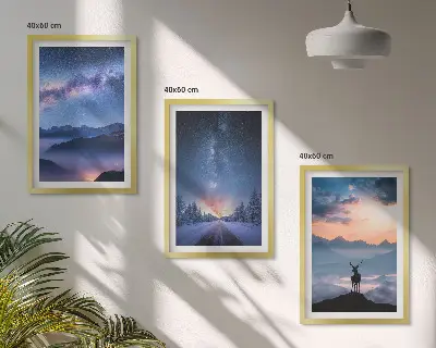 Set tablouri pentru dormitor cer nocturn cu munți, ceață și cerb