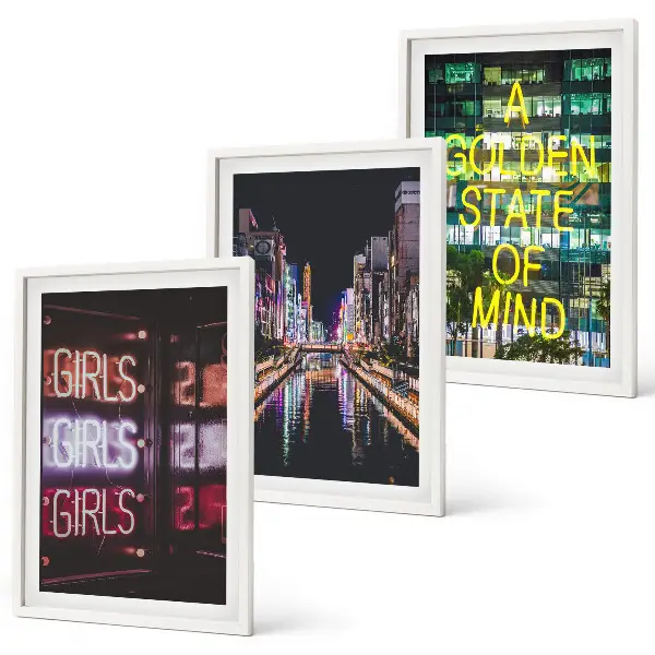 Set tablouri pentru dormitor cu design semne neon înfățișând un râu noaptea