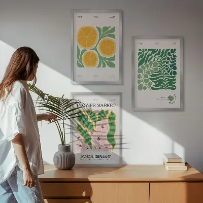 Set de tablouri decorative cu motive pastelate reprezentând fructe și plante