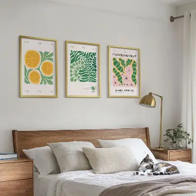 Set de tablouri decorative cu motive pastelate reprezentând fructe și plante