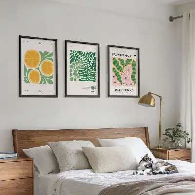 Set de tablouri decorative cu motive pastelate reprezentând fructe și plante