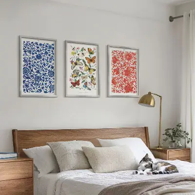 Set de tablouri pentru dormitor cu ornamente vintage reprezentând flori și fluturi