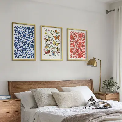 Set de tablouri pentru dormitor cu ornamente vintage reprezentând flori și fluturi