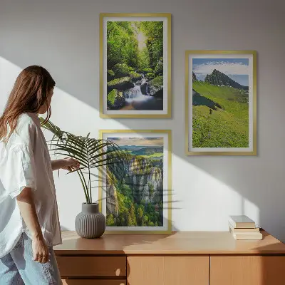 Set de tablouri decorative cu peisaj din pădurea cascadei Munților Verzi