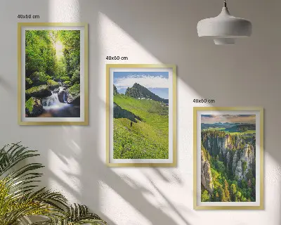 Set de tablouri decorative cu peisaj din pădurea cascadei Munților Verzi