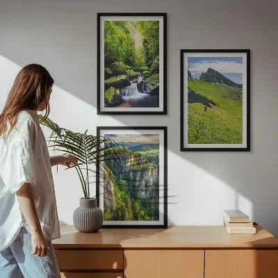 Set de tablouri decorative cu peisaj din pădurea cascadei Munților Verzi