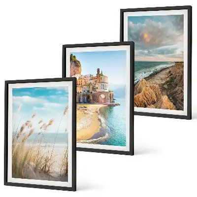 Set de tablouri decorative cu peisaj de plajă, stânci și oraș