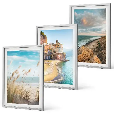 Set de tablouri decorative cu peisaj de plajă, stânci și oraș